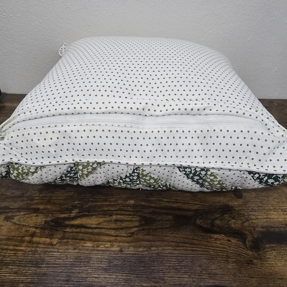 The Farmhouse By Rachel Ashwell 18x18 Green White Floral Polka Dot Throw Pillow